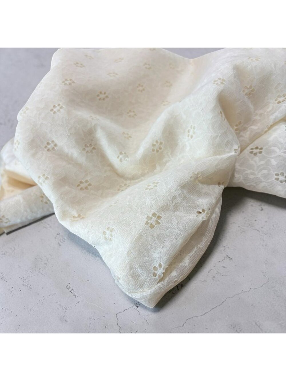 3 Yd X 110” Vintage Fabric Eyelets Off White Cream Cotton Lace Shabby Chic